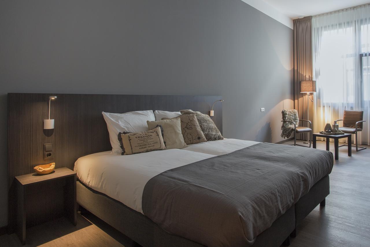 Hotel Bladel エクステリア 写真